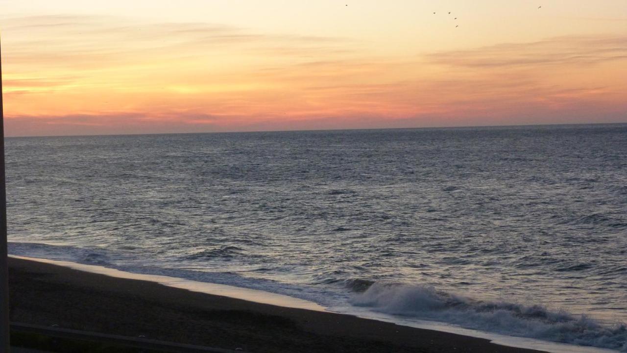 فيلا La Casa De La Playa تشايلتشيس المظهر الخارجي الصورة